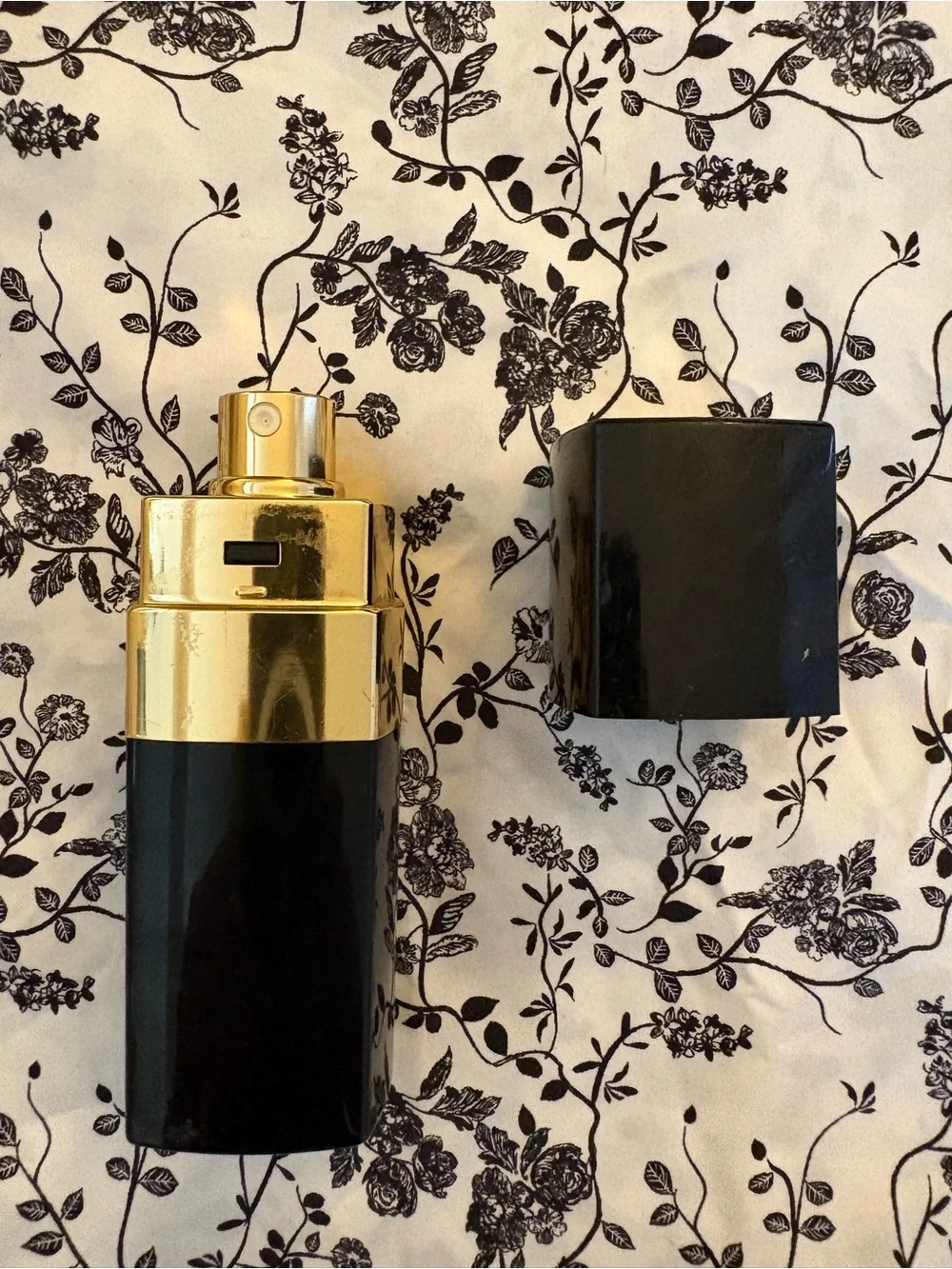 CHANEL EMPTY Vintage container
